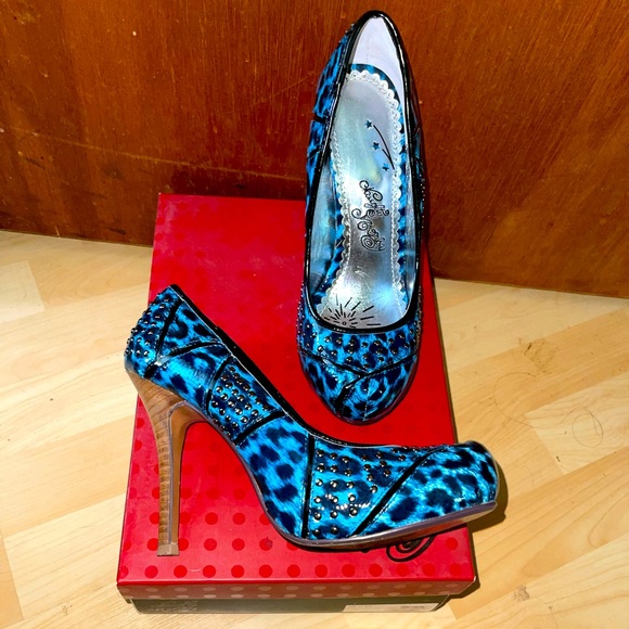 Naughty Monkey heels size 8 blue and black leopard - Picture 1 of 4